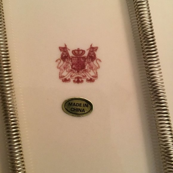 Set of 4 Antiche Riproduzioni Mid Century Decorative Plates with Wall Plate Hold - Picture 6 of 7